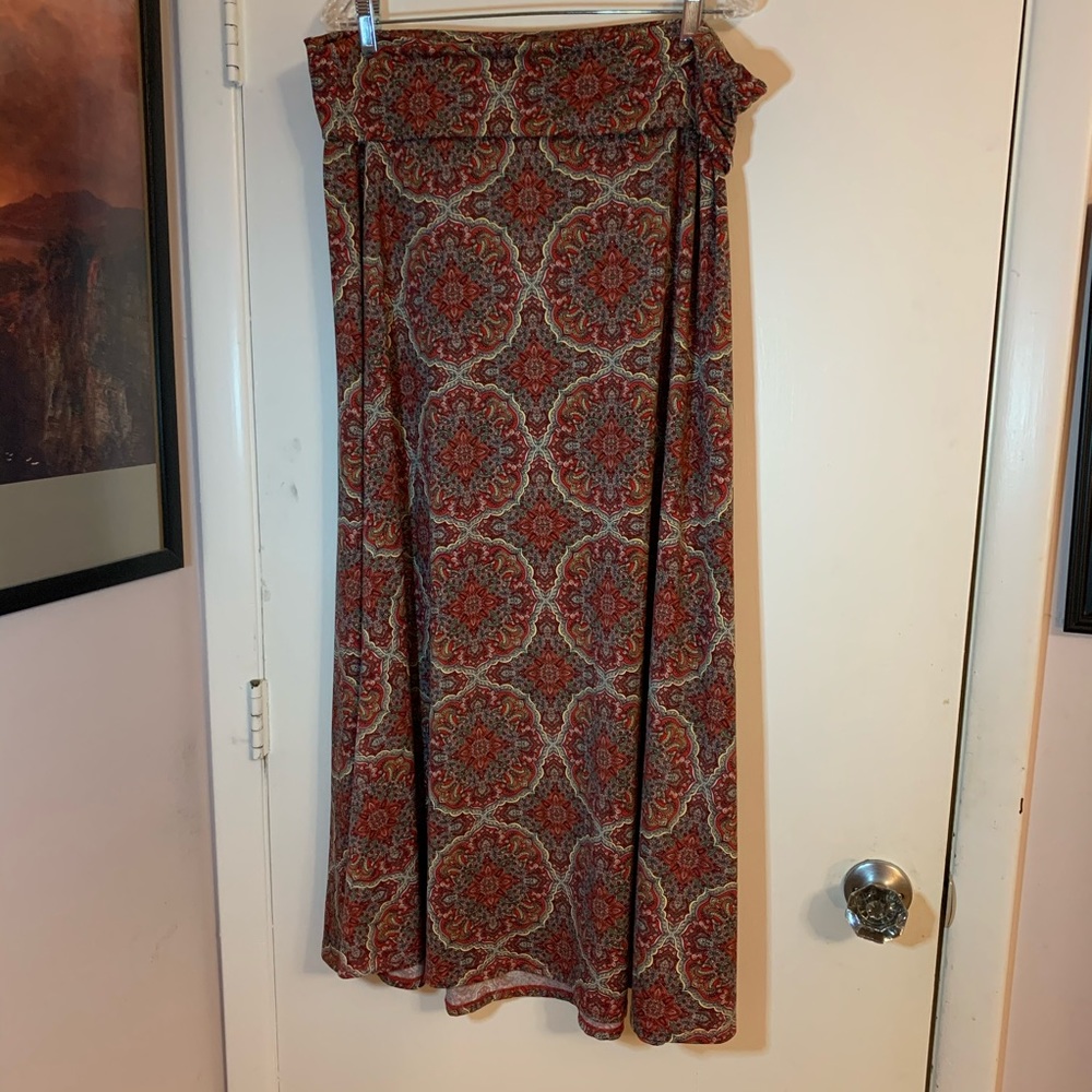 Long Skirt
